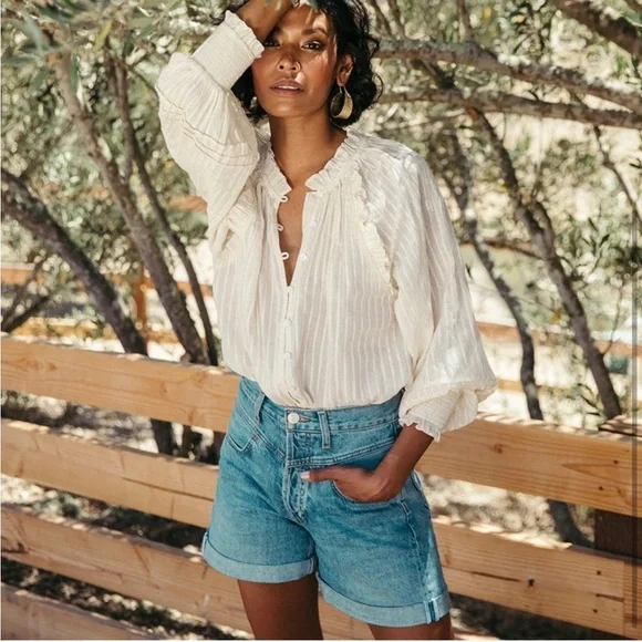 Cleobella Ari Blouse Peasant Top in Ivory with Gold sparkle S - Picture 2 of 9